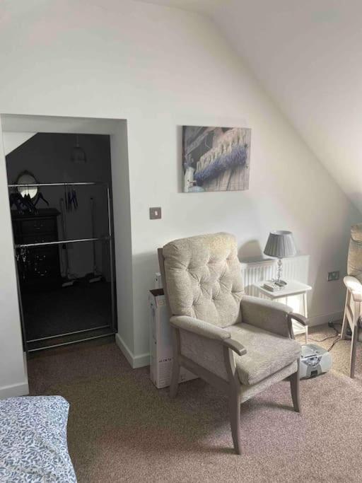 Helens Haven First Floor Apartment Via Stairs Preston  Exterior photo